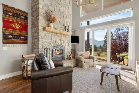 Living - 451 Bitterroot Dr, Florence, MT 59833 photo 1 of 3