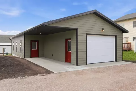 211 1st Ave SE, Ronan, MT 59864
