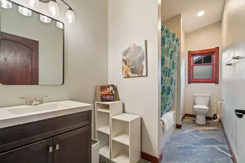 Bath - 16 Grassy Mountain Rd, Clancy, MT 59634 photo 3 of 3