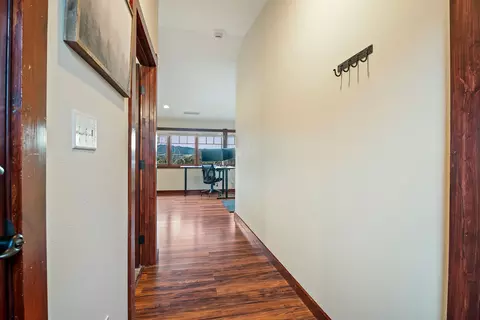 Entry Way - 16 Grassy Mountain Rd, Clancy, MT 59634 photo 3 of 3