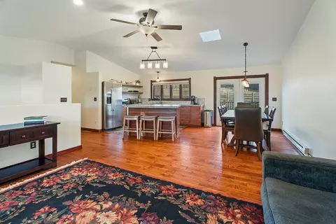 Dining - 16 Grassy Mountain Rd, Clancy, MT 59634 photo 2 of 4