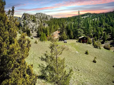 31 Packer Gulch Rd, Drummond, MT 59832