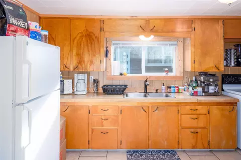 Kitchen - 410 Dakota Ave, Libby, MT 59923 photo 1 of 2