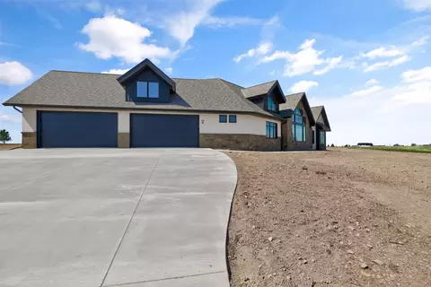 Exterior - 2 Spring View Ln, Great Falls, MT 59404 photo 4 of 9