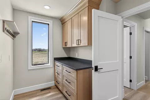 Entry Way - 2 Spring View Ln, Great Falls, MT 59404 photo 6 of 7