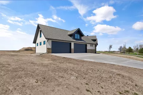 Exterior - 2 Spring View Ln, Great Falls, MT 59404 photo 5 of 9