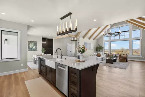 Kitchen - 2 Spring View Ln, Great Falls, MT 59404 photo 3 of 6