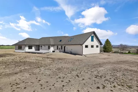 Exterior - 2 Spring View Ln, Great Falls, MT 59404 photo 8 of 9