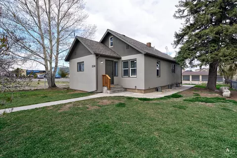 1236 Phoenix Ave, Helena, MT 59601
