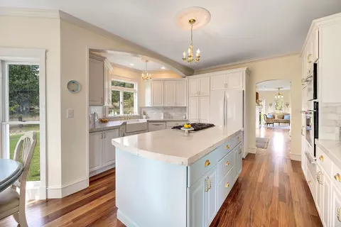 Kitchen - 120 Forest Park Dr, Clancy, MT 59634 photo 3 of 10