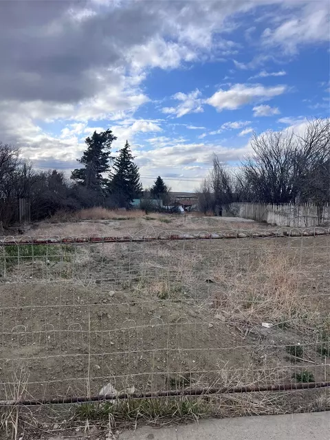 222 3rd Ave SW, Cut Bank, MT 59427