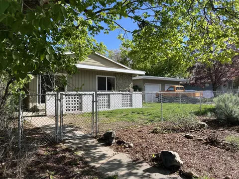 208 Dixon Ave, Missoula, MT 59801