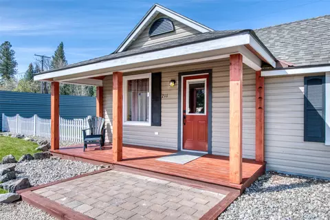 211 S Main St, Darby, MT 59829