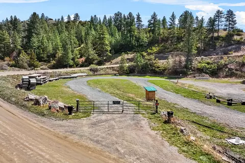 2032 Beartooth Rd, Wolf Creek, MT 59648 photo 4