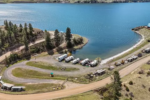 2032 Beartooth Rd, Wolf Creek, MT 59648