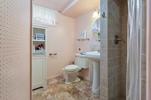 Bath - 2215 E 6th Ave, Helena, MT 59601 photo 2 of 2