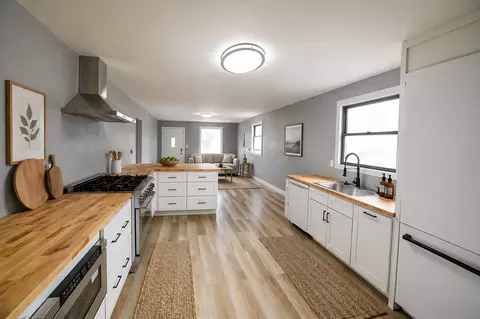 1111 9th Ave S, Great Falls, MT 59405