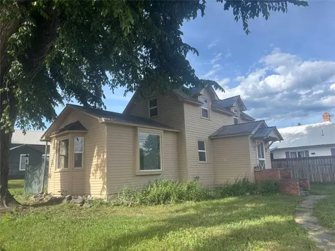 Exterior - 400 1st Ave E, Eureka, MT 59917 photo 2 of 2