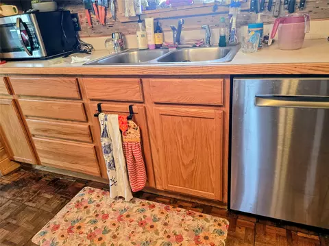 Kitchen - 36475 Us Highway 2, Libby, MT 59923 photo 2 of 8