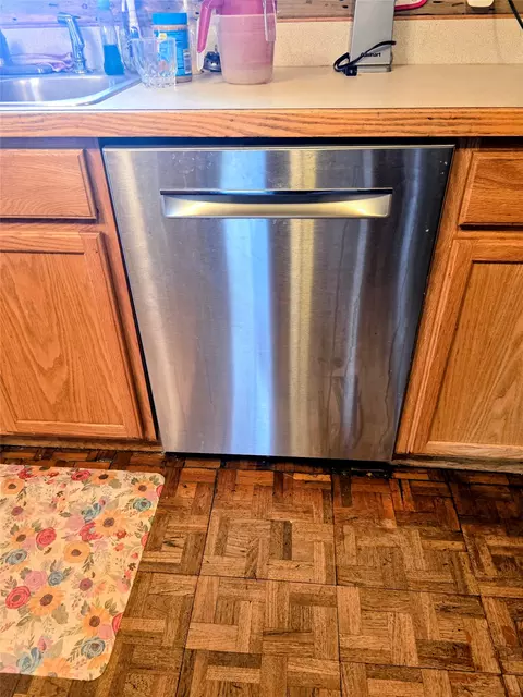 Kitchen - 36475 Us Highway 2, Libby, MT 59923 photo 5 of 8