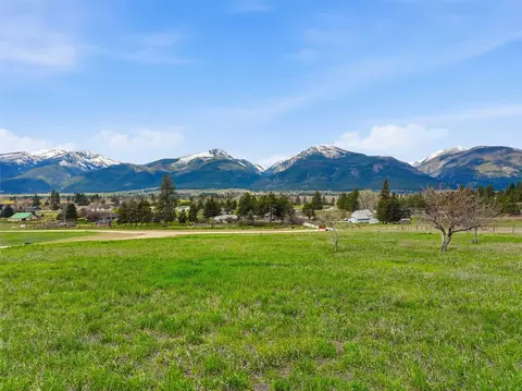 468 Osprey Overlook Ln, Stevensville, MT 59870
