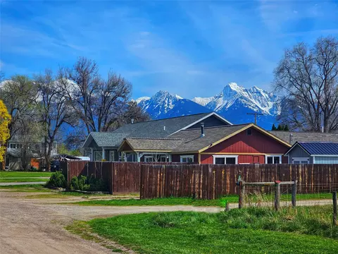 619 Franklin St SW, Ronan, MT 59864