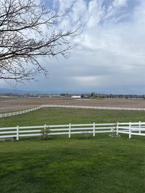 Exterior - 216 Moonlight Trl, Kalispell, MT 59901 photo 8 of 17
