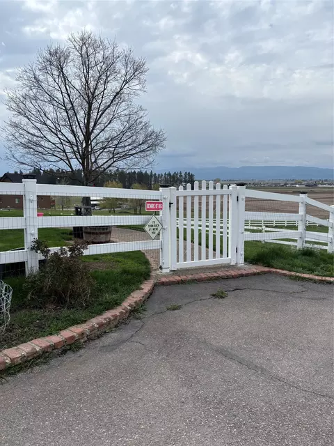 Exterior - 216 Moonlight Trl, Kalispell, MT 59901 photo 7 of 17