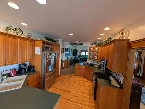 Kitchen - 216 Moonlight Trl, Kalispell, MT 59901 photo 2 of 4