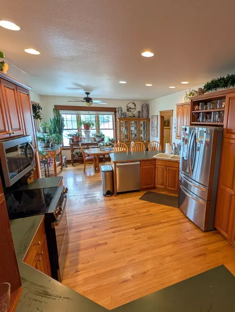Kitchen - 216 Moonlight Trl, Kalispell, MT 59901 photo 4 of 4