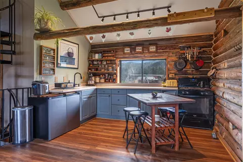 Kitchen - 965 Quartz Loop, Superior, MT 59872 photo 1 of 1