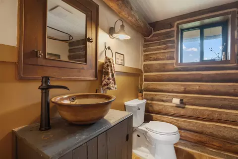Bath - 965 Quartz Loop, Superior, MT 59872 photo 1 of 2