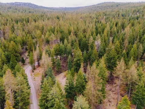2001 Browns Meadow Rd, Kila, MT 59920