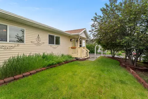 921 Darter Rd, Helena, MT 59602