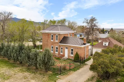 113 E Poppleton St, Sheridan, MT 59749