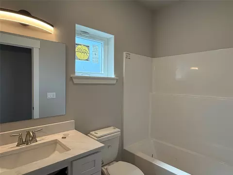 Bath - 632 Holstein Way, Kalispell, MT 59901 photo 2 of 2