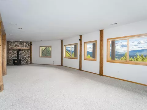 Living - 317 Wolf Run Dr, Whitefish, MT 59937 photo 10 of 10