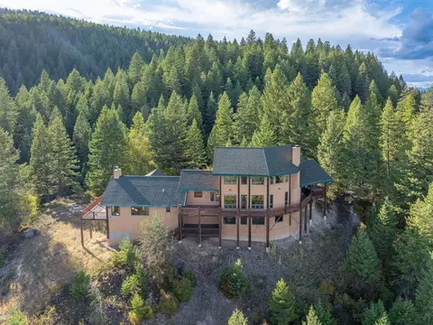 Exterior - 317 Wolf Run Dr, Whitefish, MT 59937 photo 2 of 5