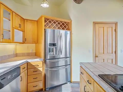Kitchen - 317 Wolf Run Dr, Whitefish, MT 59937 photo 2 of 7