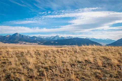 117 Prairie Dr, Livingston, MT 59047