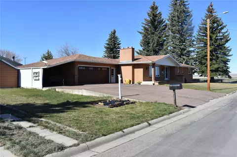 622 7th Ave SW, Conrad, MT 59425
