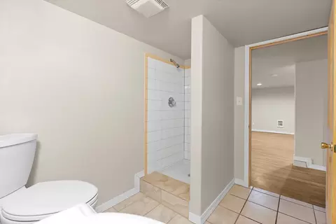 Bath - 403 8th St E, Polson, MT 59860 photo 4 of 4