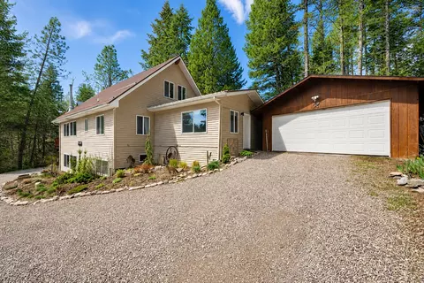 459 Lake Loop Dr, Kalispell, MT 59901