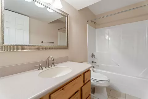 Bath - 565 Chickadee Ln, Victor, MT 59875 photo 4 of 4