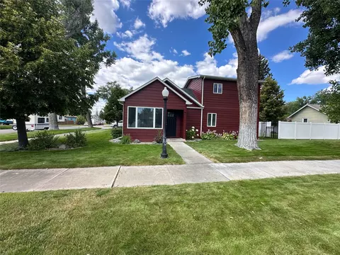 38 2nd Ave SW, Choteau, MT 59422