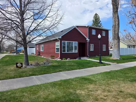 38 2nd Ave SW, Choteau, MT 59422