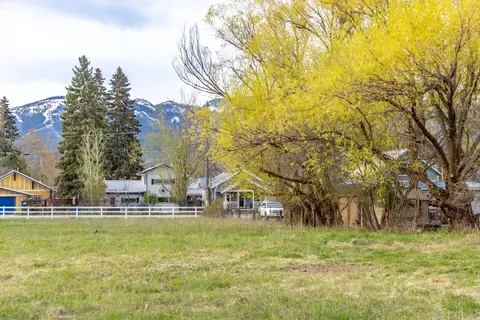 320 W Fourth St, Whitefish, MT 59937