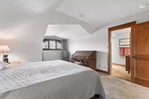 Bedroom - 334 Eagle Bend Dr, Bigfork, MT 59911 photo 7 of 8