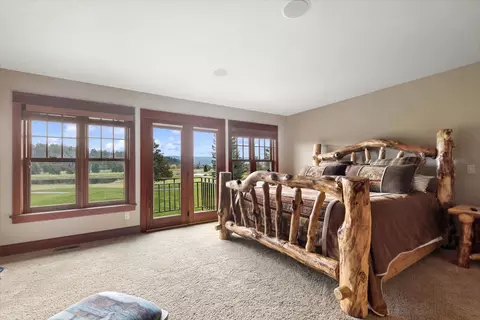 Bedroom - 334 Eagle Bend Dr, Bigfork, MT 59911 photo 3 of 8