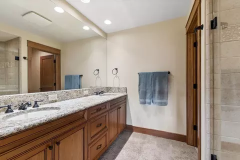 Bath - 334 Eagle Bend Dr, Bigfork, MT 59911 photo 4 of 5